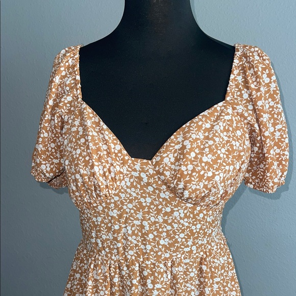 Elegant Pie In The Sky Tan Floral Midi Dress - Picture 3 of 9